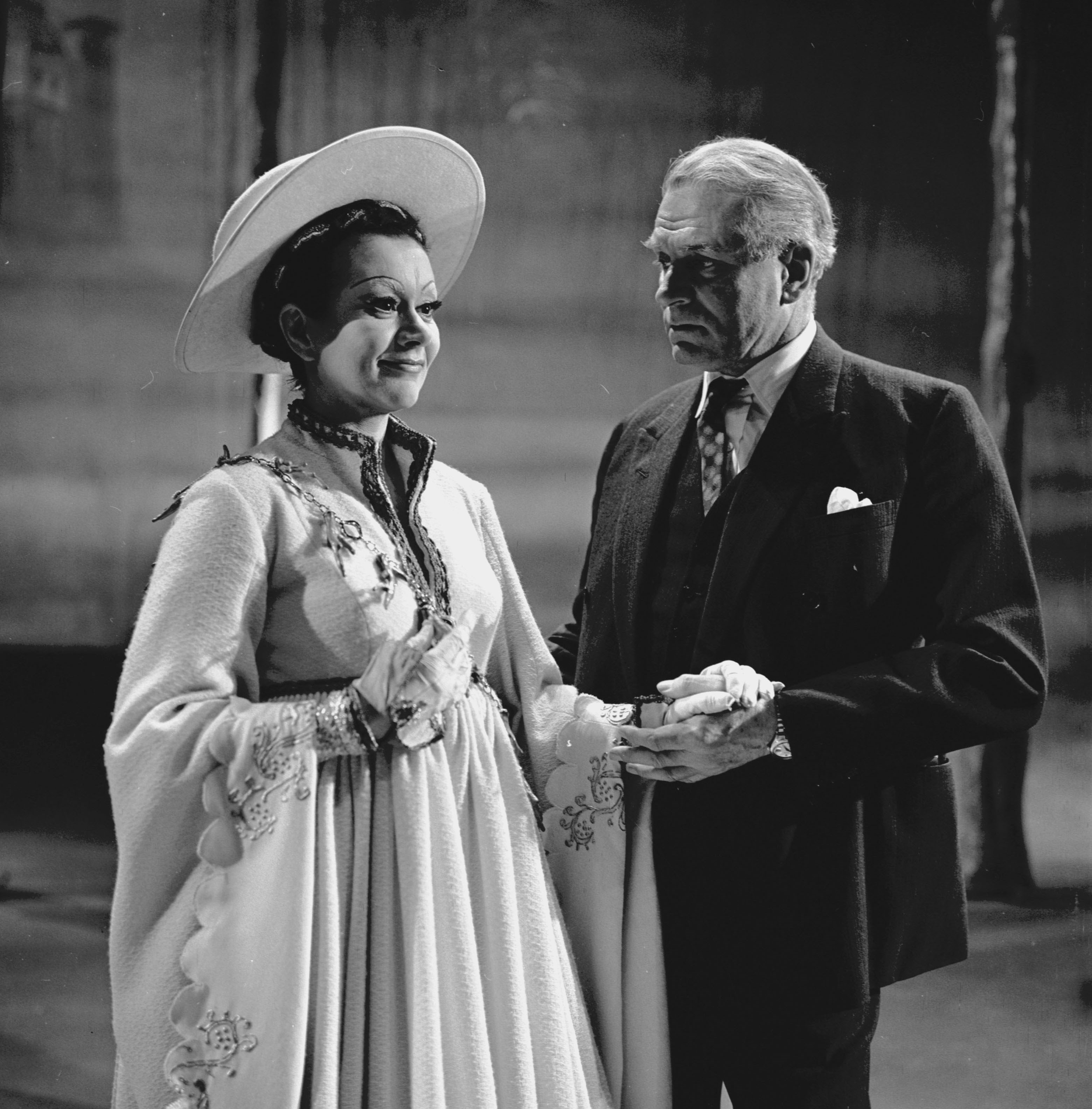 Joan Plowright and Laurence Olivier in Loves Labours Lost at the King's 1969.jpg