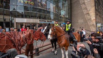 PW_SCOTLAND_NEWS_WARHORSE_EDINBURGH FESTIVAL THEATRE_3.JPG