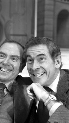 Angus Lennie and Stanley Baxter.jpg